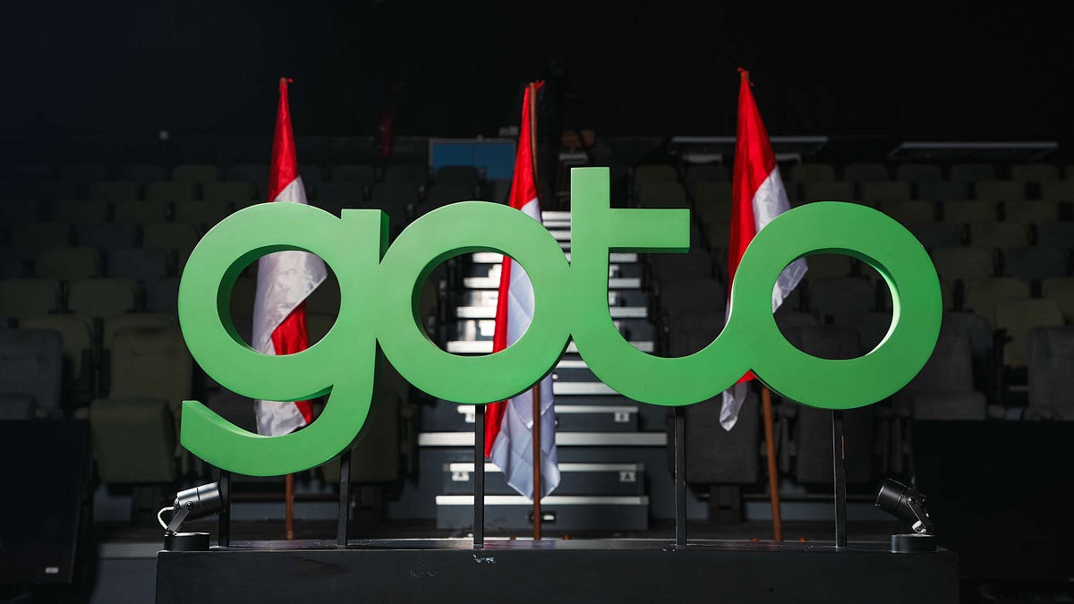GoTo Finds Profit 💰, Ojol Gets a Floor 🛵, TikTok Comes for Lunch 🍜