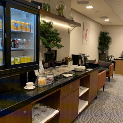 Singapore SilverKris Lounge LHR T2B