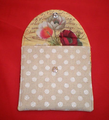 Pouch front open Pouch front open