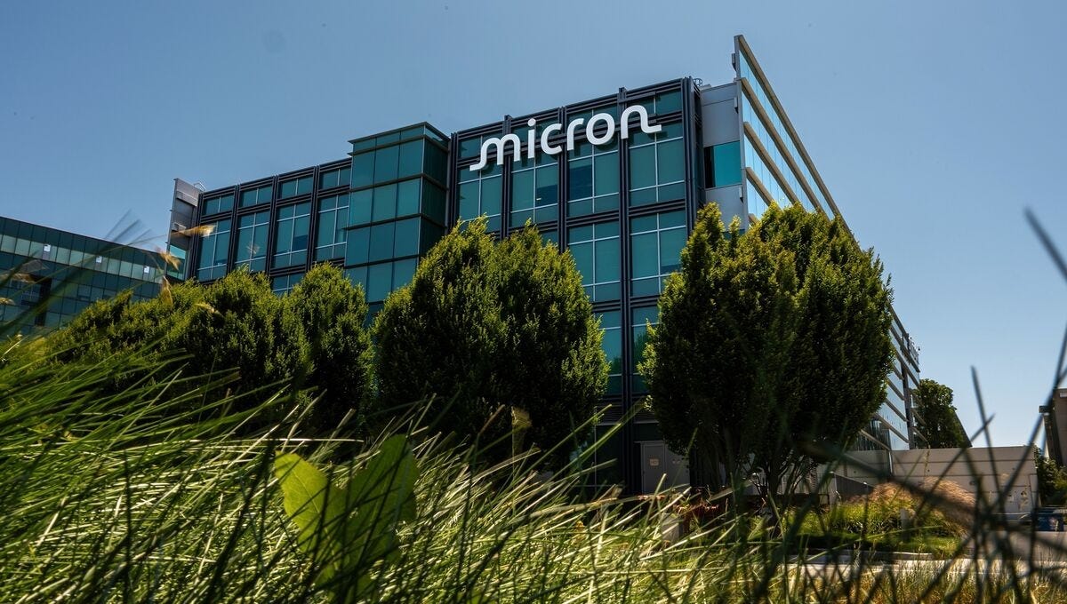 Micron Raises Its Sales, Earnings Outlook on Improved Prices - Bloomberg