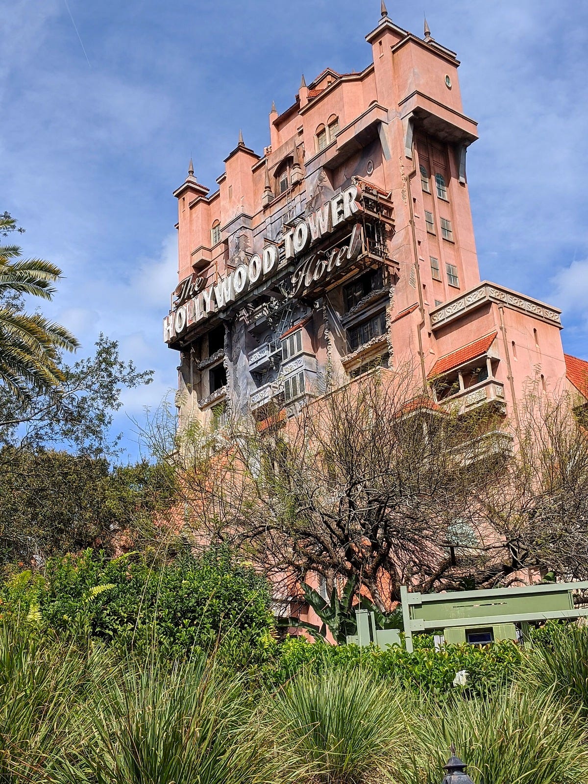 Tower of Terror in February 2020, years before the new paint. Image: Eden, Janine and Jim via Wikimedia Commons