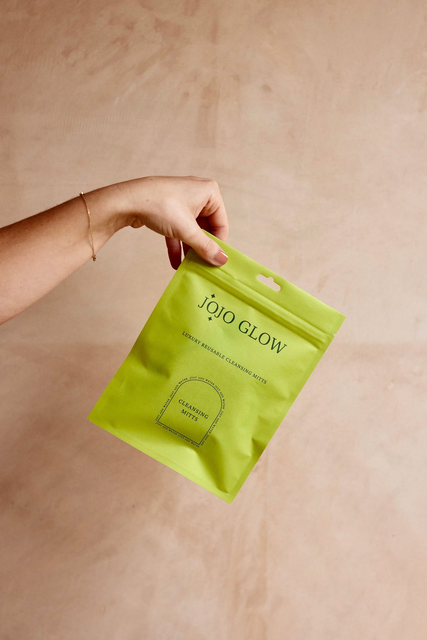 The Cleansing Mitts