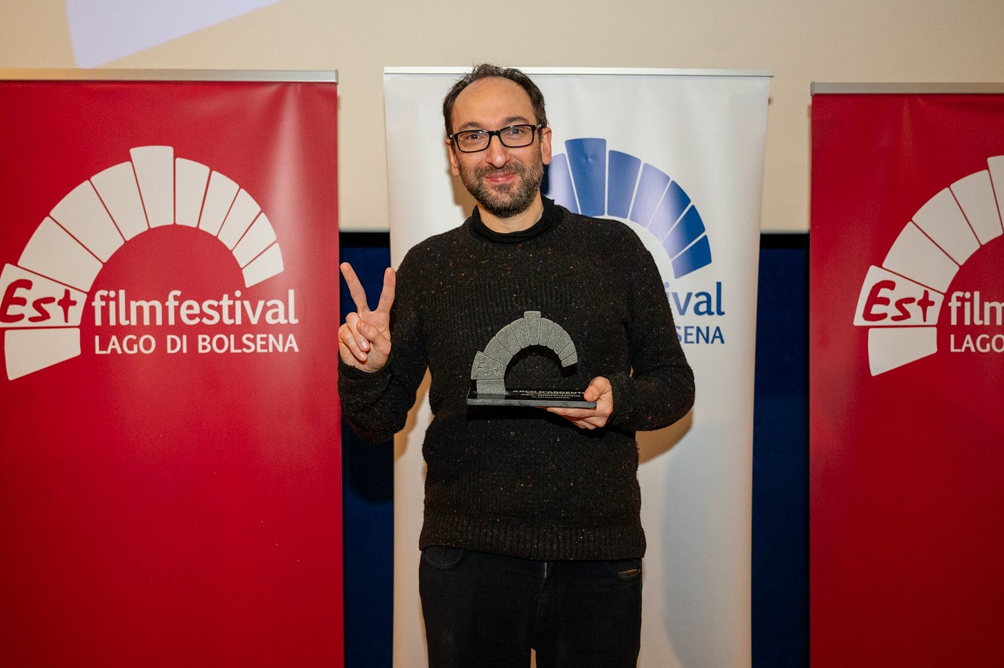 Gianluca Zonta con l’Arco d’Argento - Premio AIDO di Montefiascone vinto per il cortometraggio “L’acquario”
