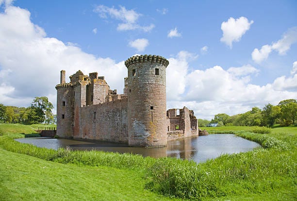 11,000+ Castle Moat Stock Photos, Pictures & Royalty-Free Images - iStock |  Sand castle moat, Castle moat wall, Castle moat aerial