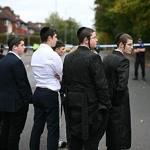 Айаан Хирси Али: Манчестерская атака и подрывная деятельность в Британии