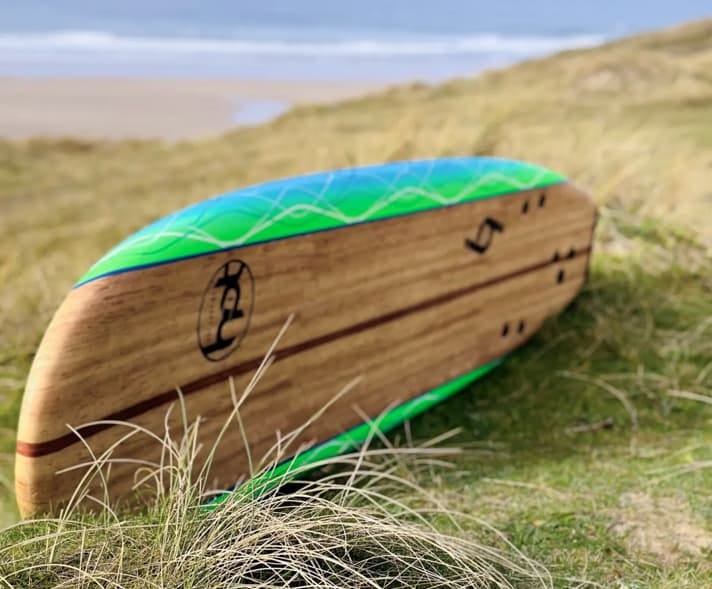 A photo of a surfboard borrowed from the Hot1969 surf website