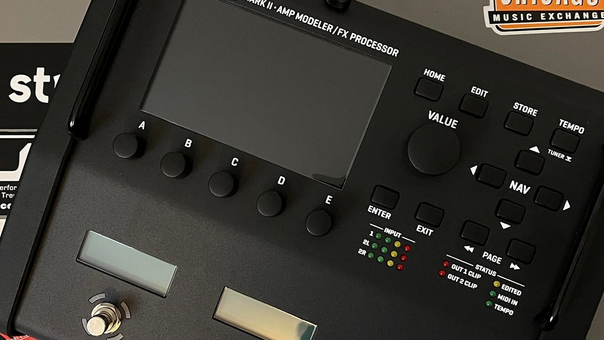 Bonus!* Two years later, The Fractal Audio Fm3 Mk II.