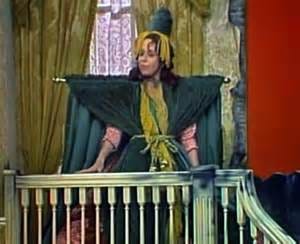 Carol Burnett parody of Scarlett O'Hara's drapery dress! – Lawrence of  Cinema