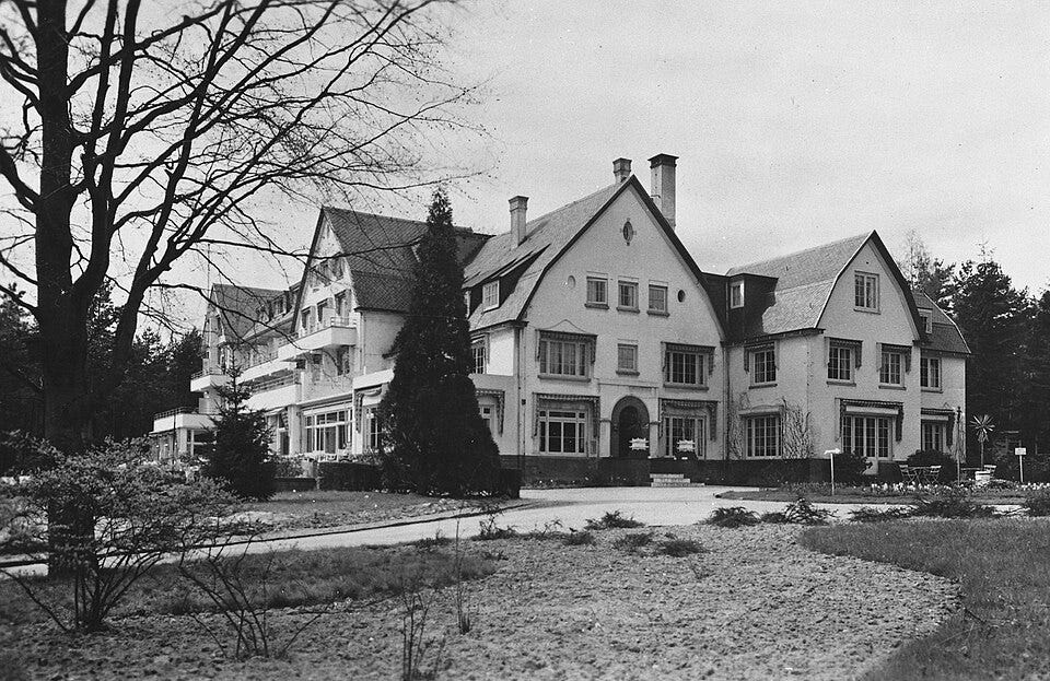 Hotel De Bilderberg in Oosterbeek, prepared for the first Bilderberg meeting in 1954. Hotel De Bilderberg in Oosterbeek, prepared for the first Bilderberg meeting in 1954.