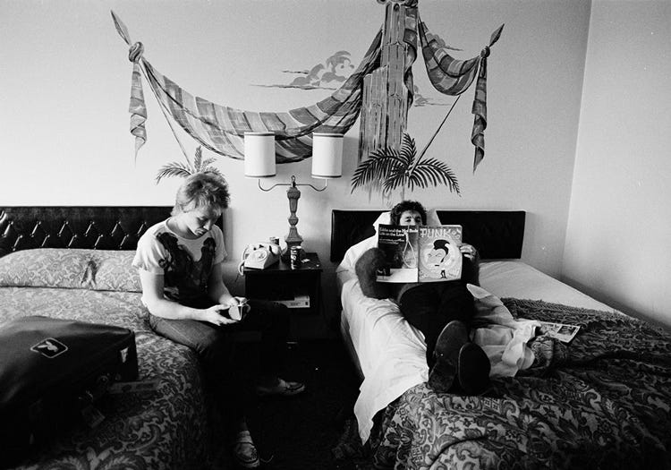 【USED】 Roberta Bayley x Johnny Rotten The Steer Horns Incident: Part One - by John Holmstrom