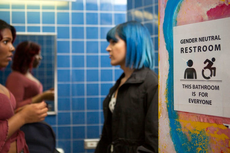 Designing around Debate: The Gender-Neutral Bathroom | ArchDaily Designing around Debate: The Gender-Neutral Bathroom | ArchDaily