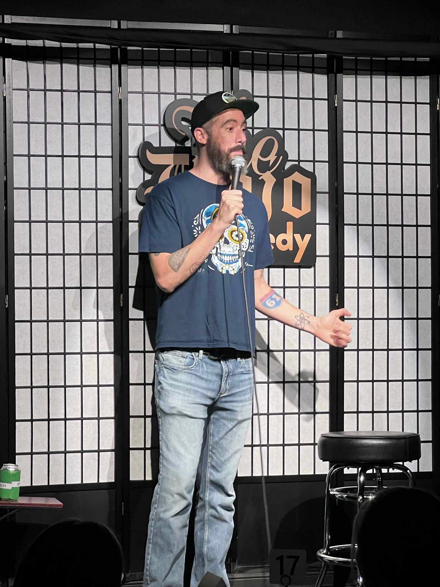 No description available.