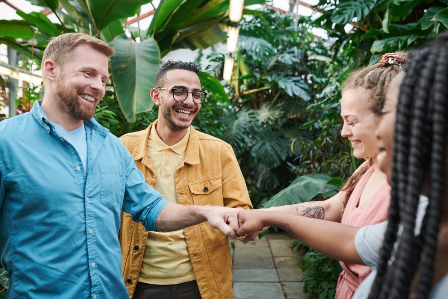 6 Robotic process automation examples for scaling businesses