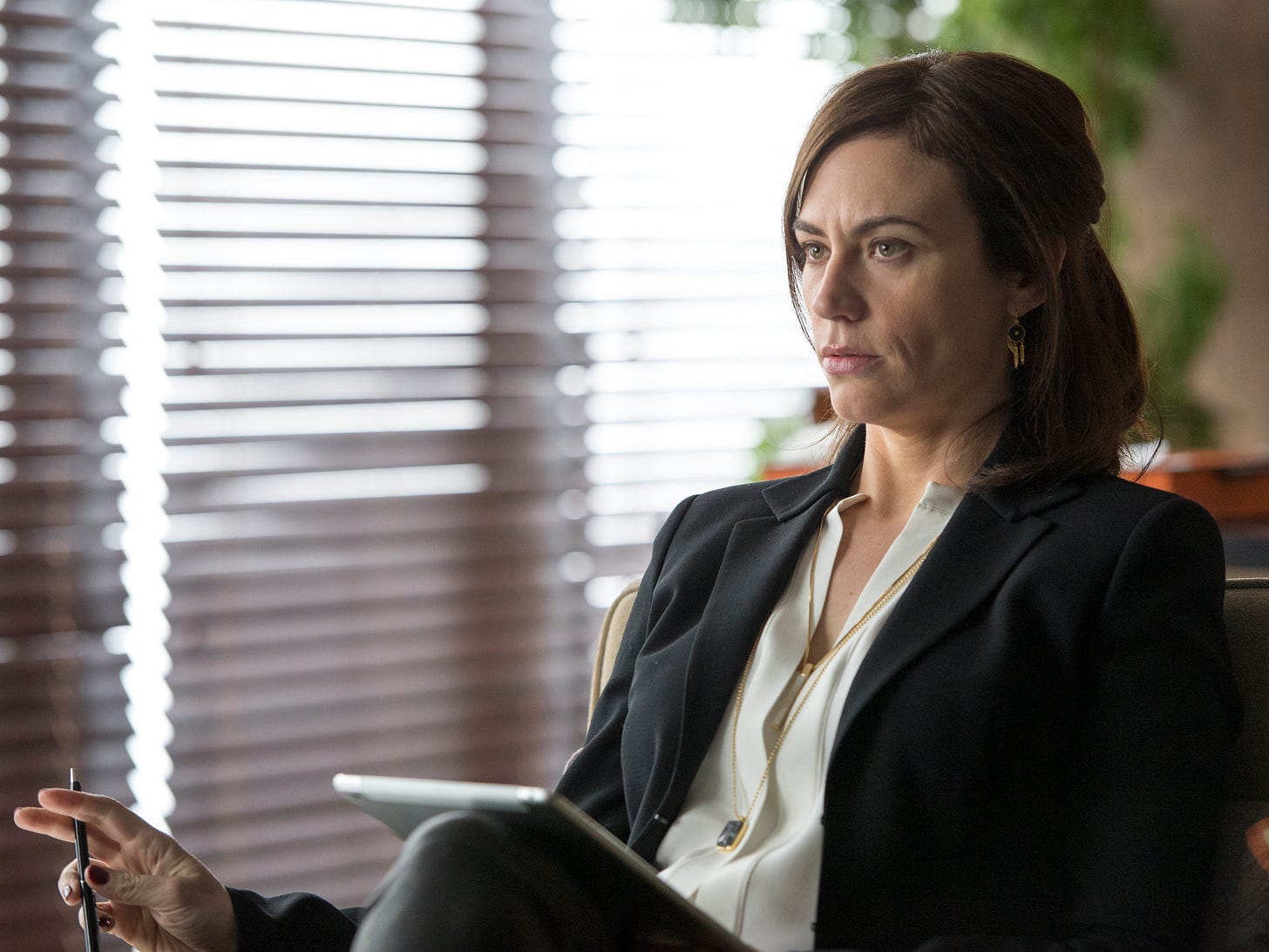 Wall Street Shrink Puts Wendy Rhoades From 'Billions' on the Couch |  Observer