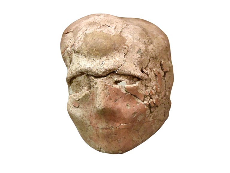 Around 9,000 years ago, communities in the Levant covered human skulls with plaster as a way to honor and remember their dead. Around 9,000 years ago, communities in the Levant covered human skulls with plaster as a way to honor and remember their dead.