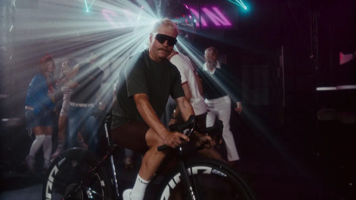 Valtteri Bottas with Canyon Grail VB 77.