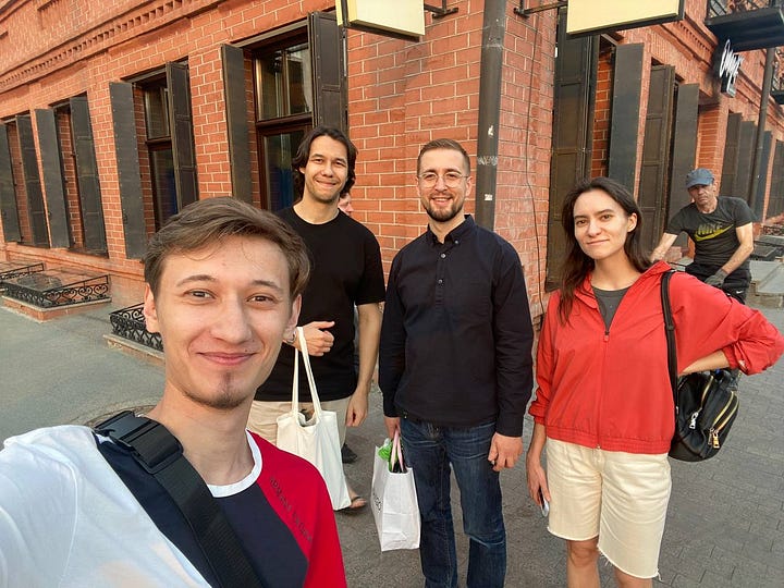 Фотографии со студийного кэмпа