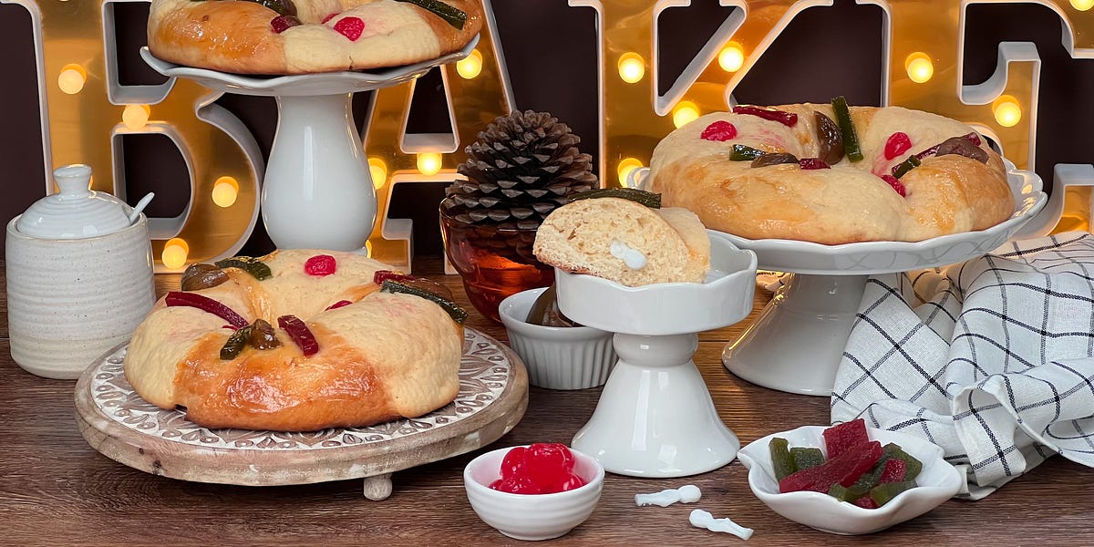 Rosca de Reyes: Three Kings Cake, A Festive Mexican Tradition (Video ...