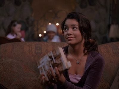 Gaby gets her book back