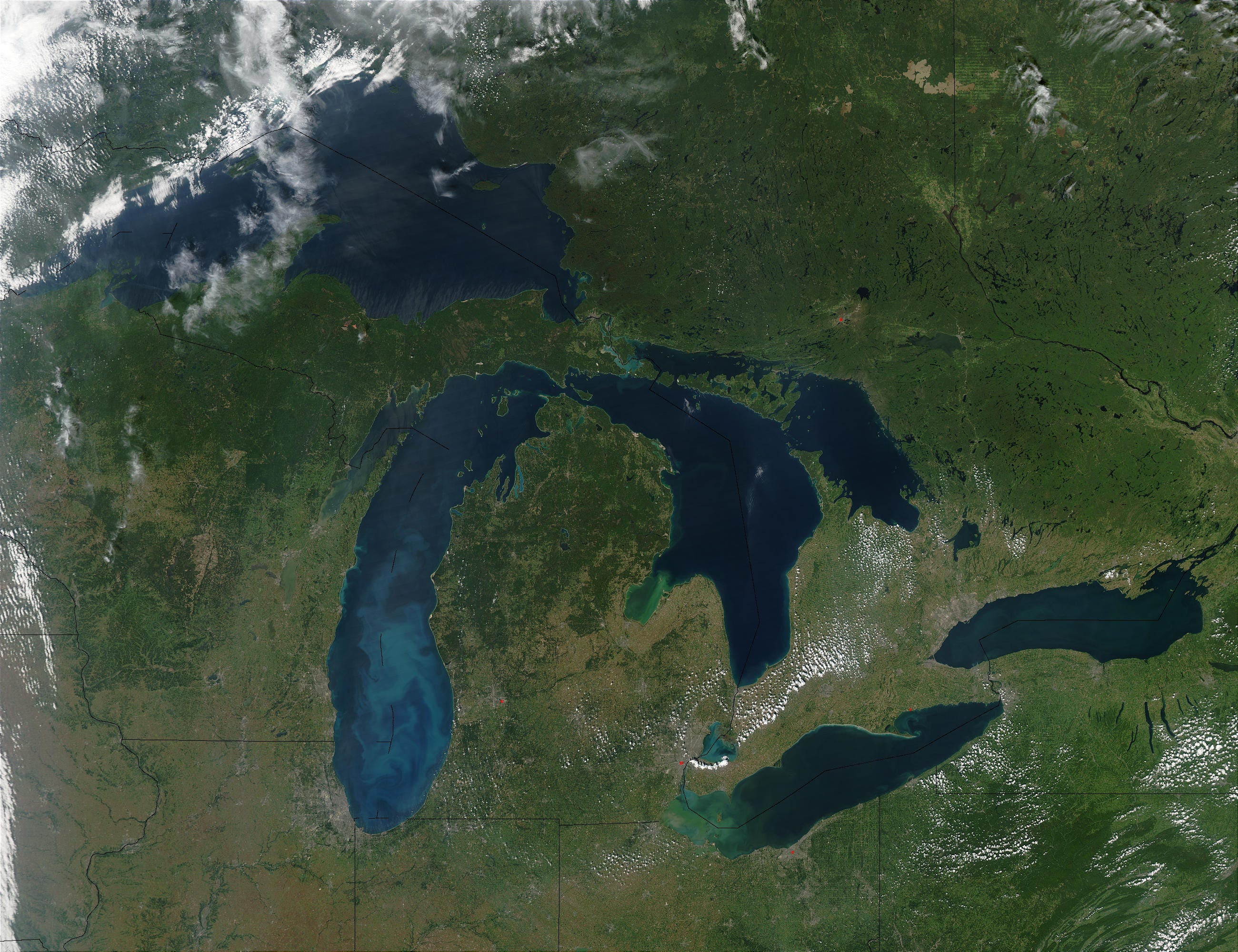 Great Lakes Show Unusual Activity Without Warning