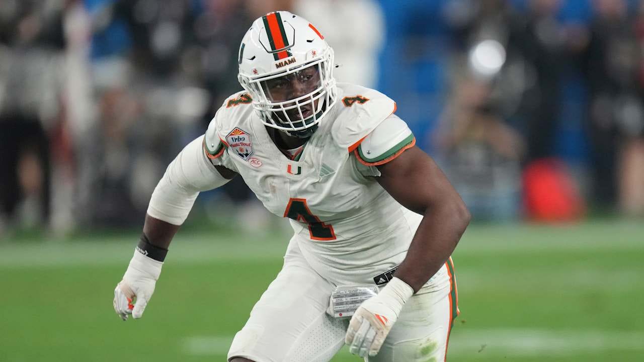 Top DL prospect Rueben Bain Jr. arm length measured at under 31 inches at  combine