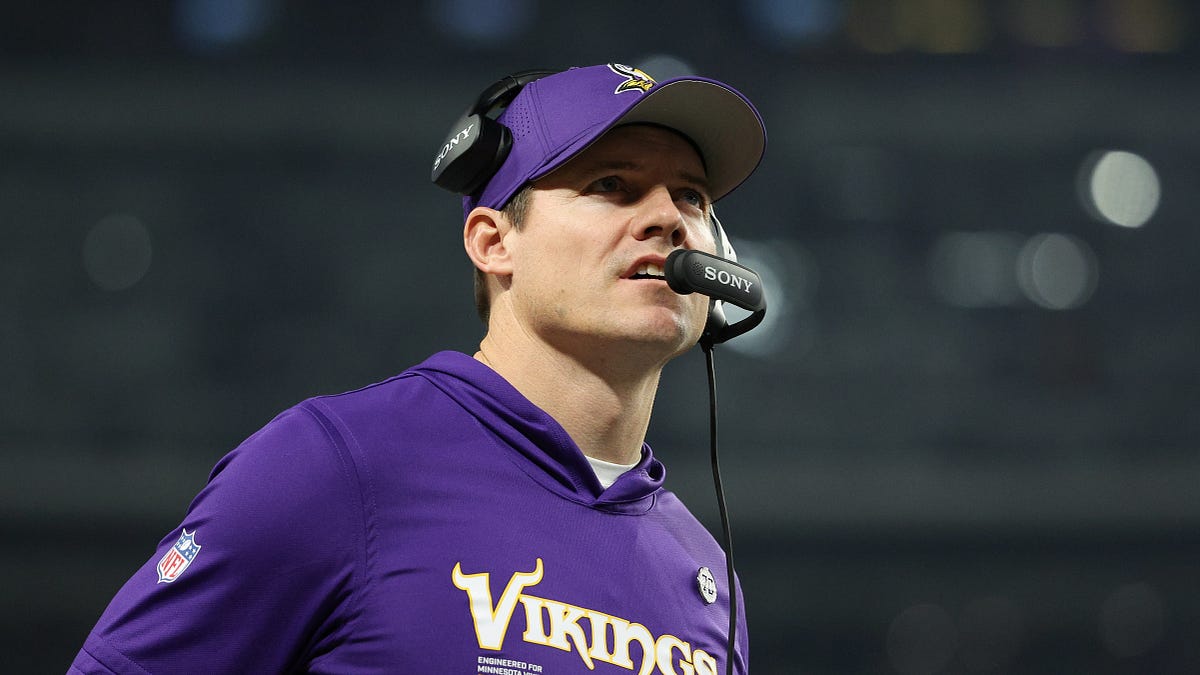 As Vikings' offseason program concludes, questions remain about who will start at QB