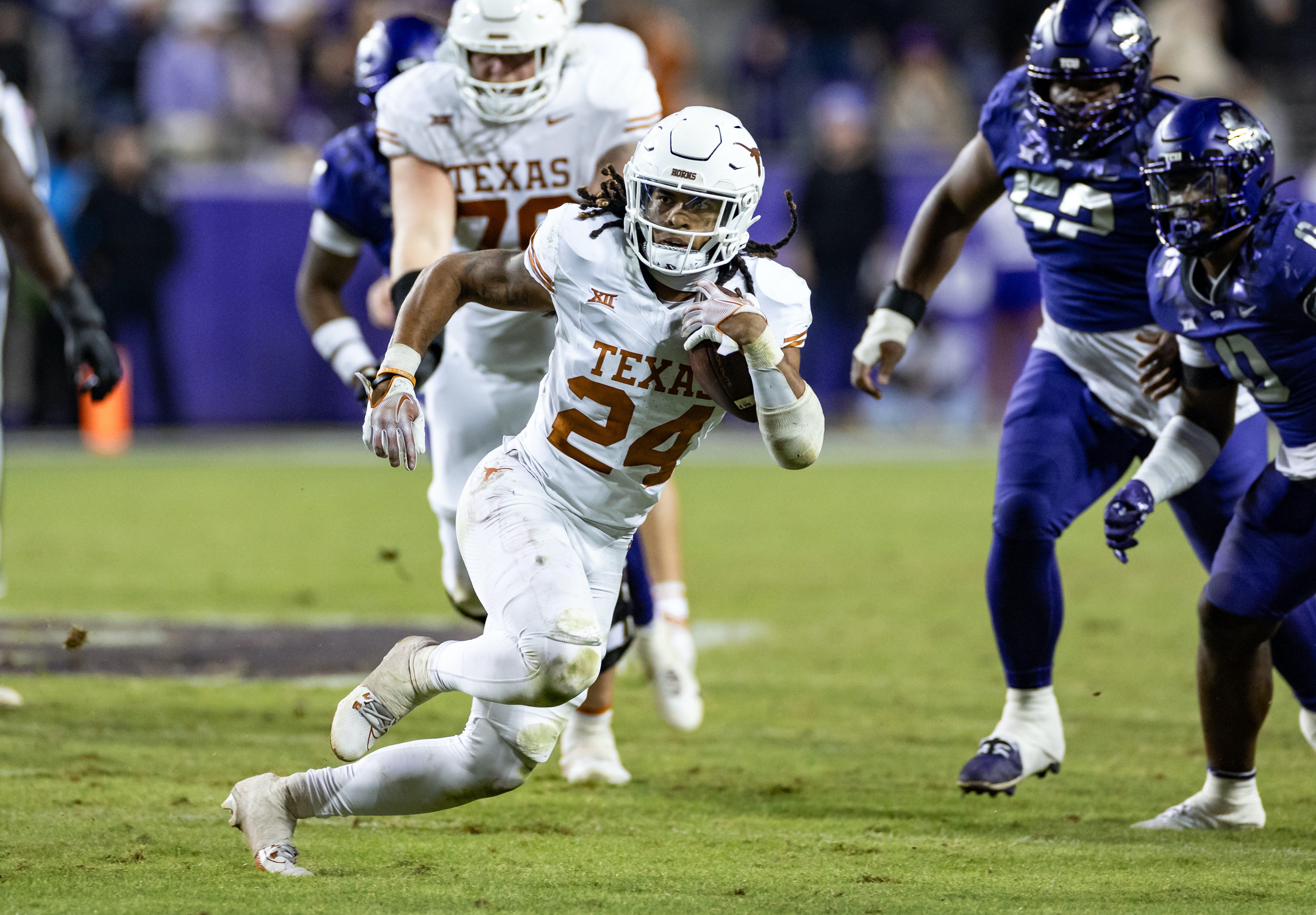 James White Evolving into Solid Scatback for New England Patriots, image size:4088x2842