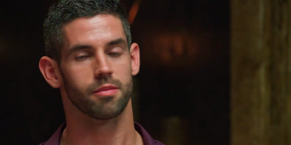 Ryan listens to Jacqui on MAFS. 
