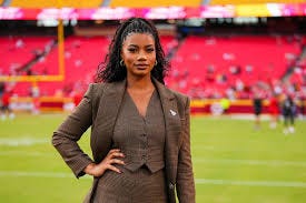 Stephanie Rooks Women Changing the Game: Taylor Rooks - by Rheanna Lewis