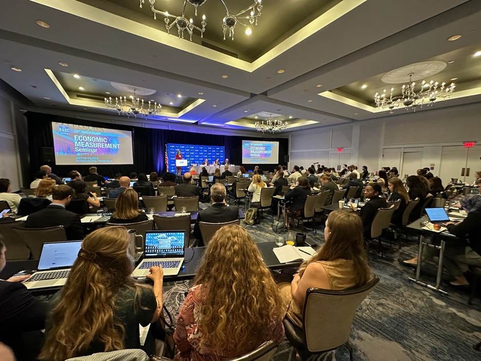 Economic Measurement Seminar attendees Economic Measurement Seminar attendees