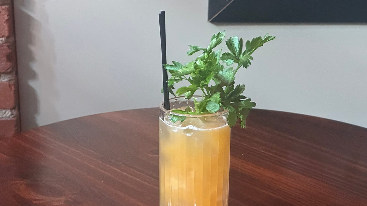 Welcome To Wonkette Happy Hour, With This Week's Cocktail, The Silly Wabbit!