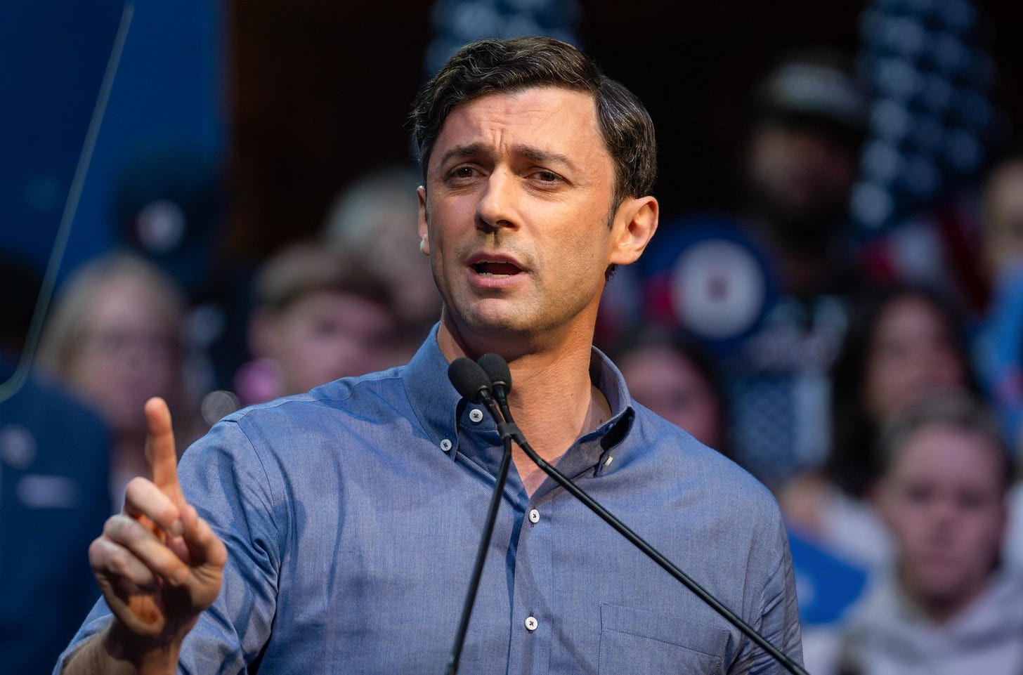 Jon Ossoff's “Natalie” moment: The presidential contender who's trolling Trump's White House | Vox Jon Ossoff's “Natalie” moment: The presidential contender who's trolling Trump's White House | Vox