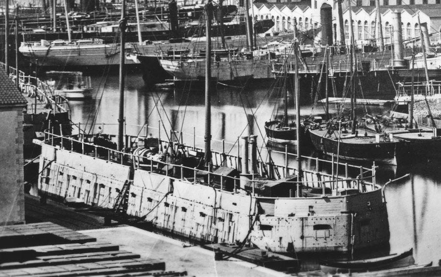 French_floating_battery_Lave