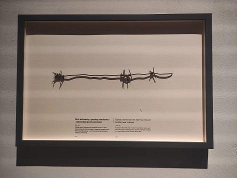 Barbed wire, Polish Air Force info, Uniforms