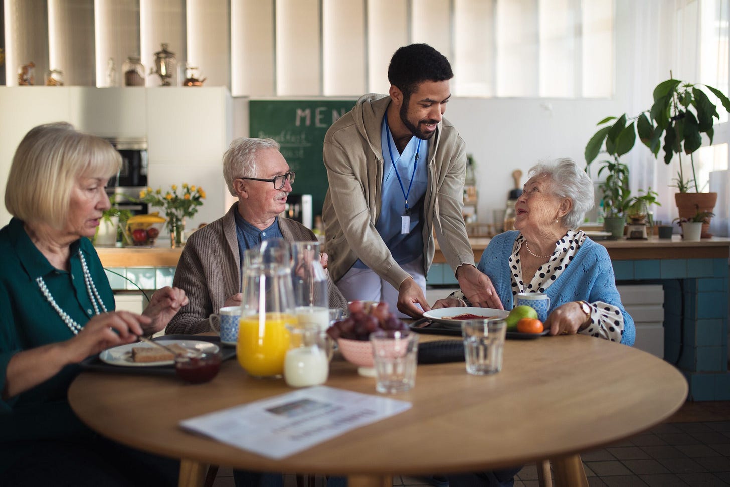 Meal Programs Available to Older Adults in NYC Meal Programs Available to Older Adults in NYC