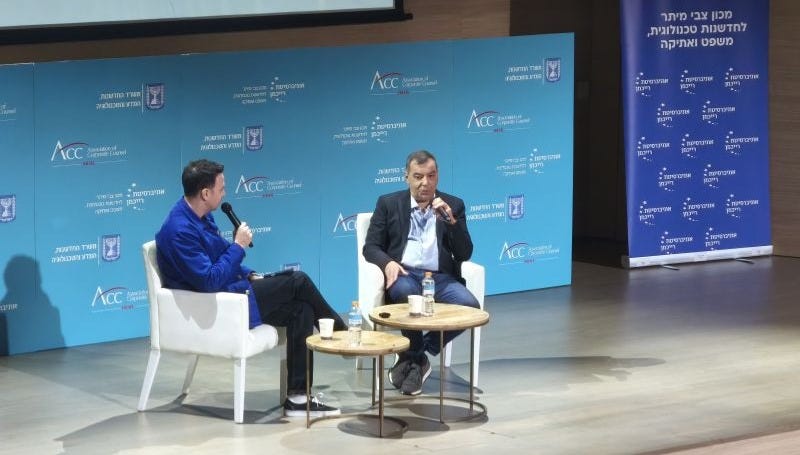 No alternative text description for this image