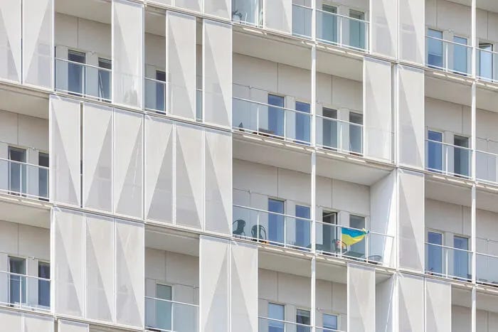 Proyecto The Cosmopolitan en Bruselas, detalle de balcones en la fachada