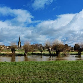 Old Father Thames: Walking from Source to City... Chapter Three