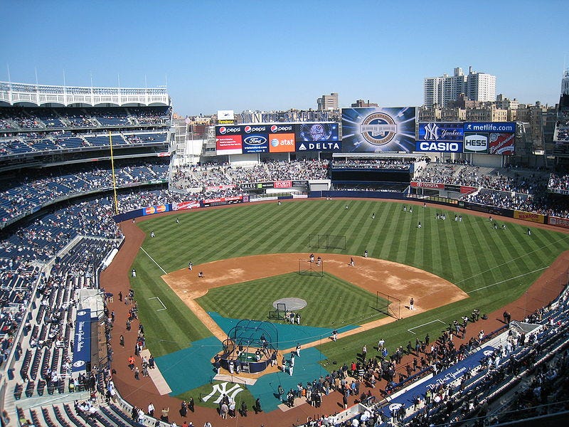 800px-Yankee_Stadium_2009