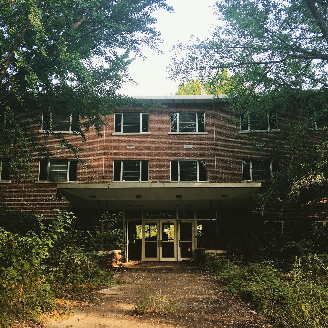 Thomas Crone's Memory Hall