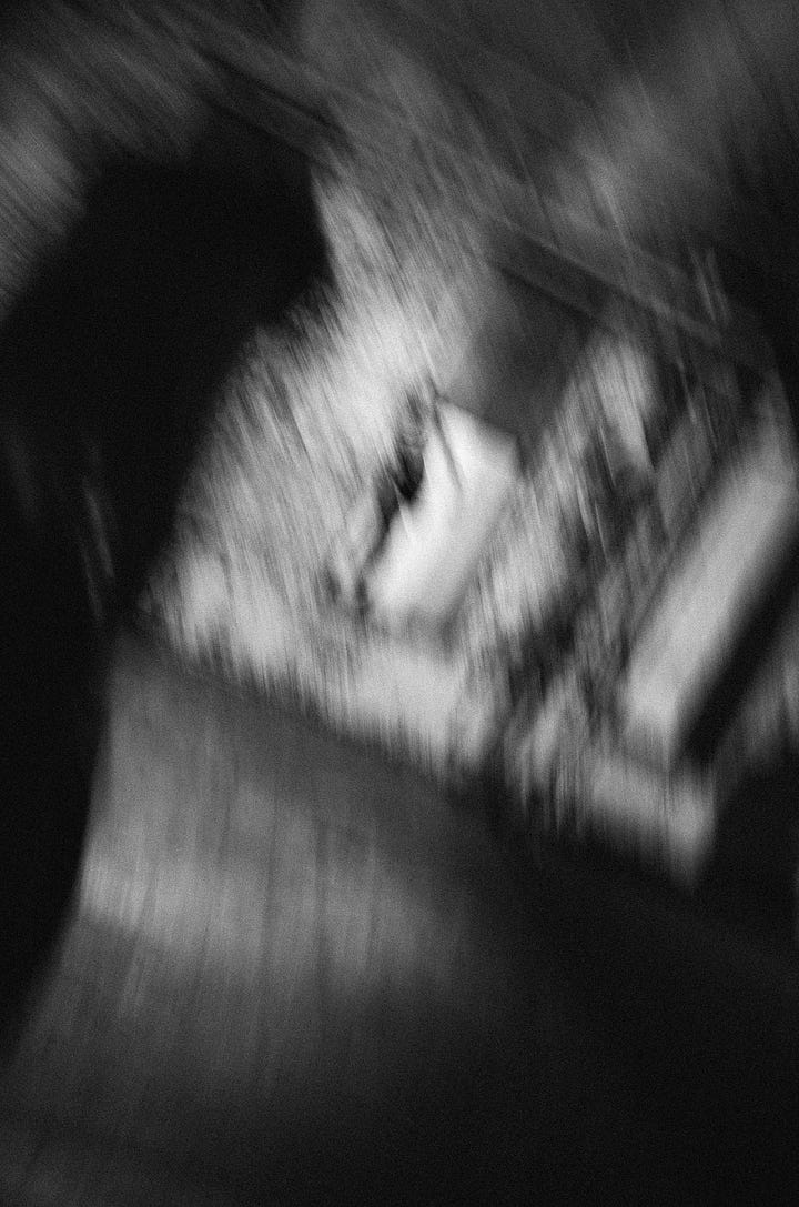 slow shutter and out of focus to transform the world