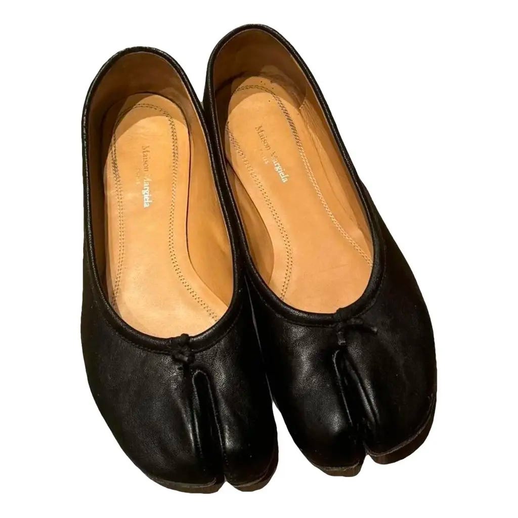 Conceptual images illustrating the article Timeless – the trend that lasts forever, exploring the duality of fashion’s most overused word and how ‘timelessness’ functions as both a trend and an illusion of permanence. margiela tabi ballet flat