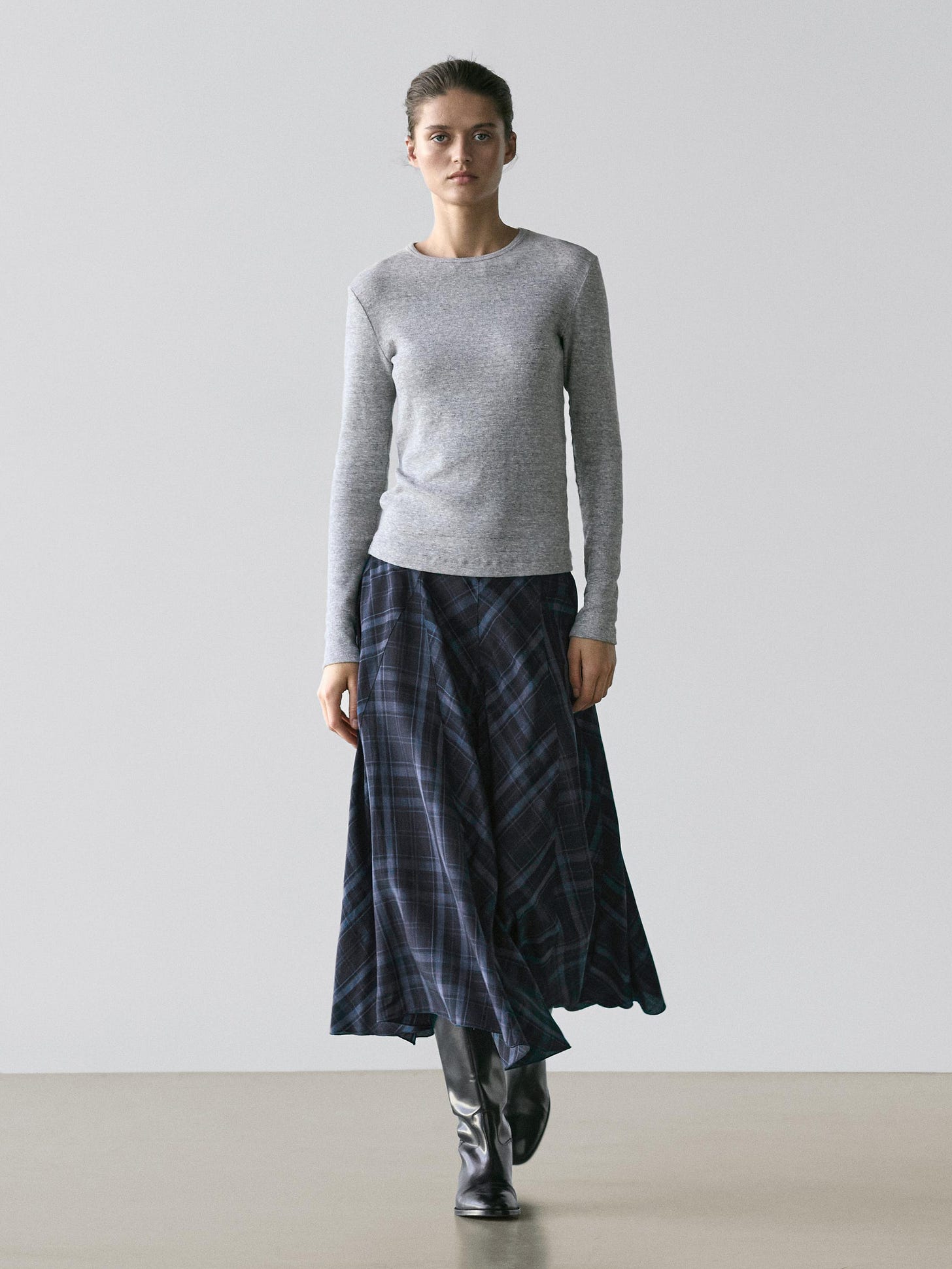 Check print flowing godet skirt