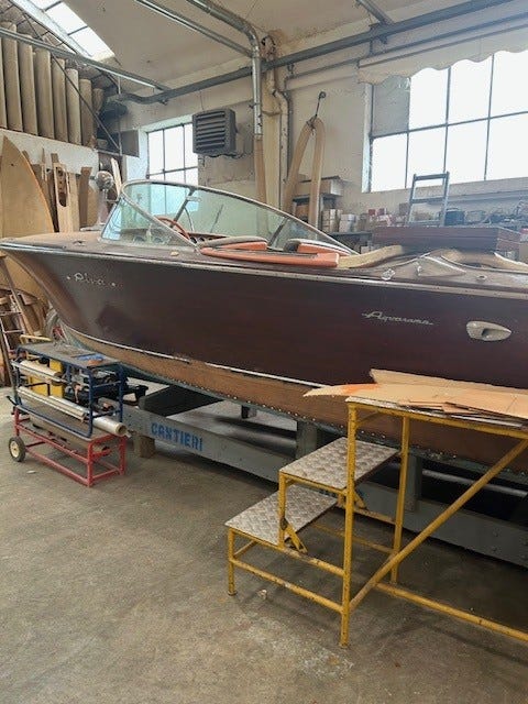 RIVA CEAUSESCU 1.jpg