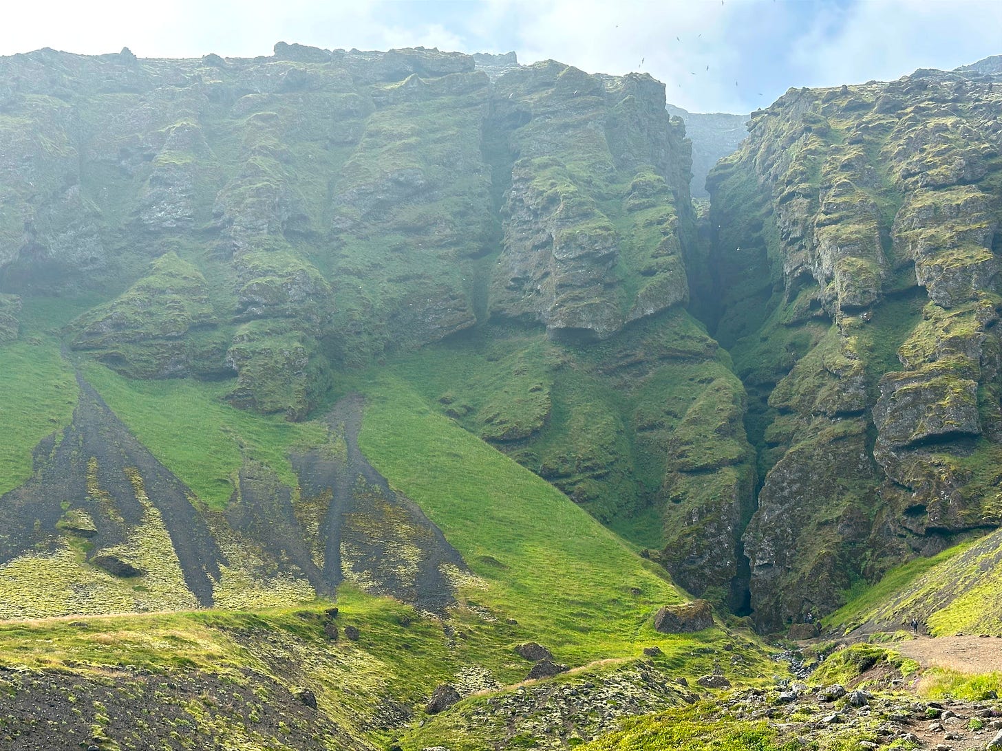 Rauðfeldar Canyon