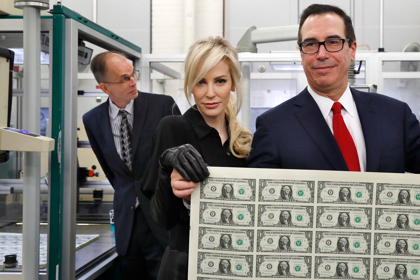 How the Steven Mnuchin money photo came to be How the Steven Mnuchin money photo came to be