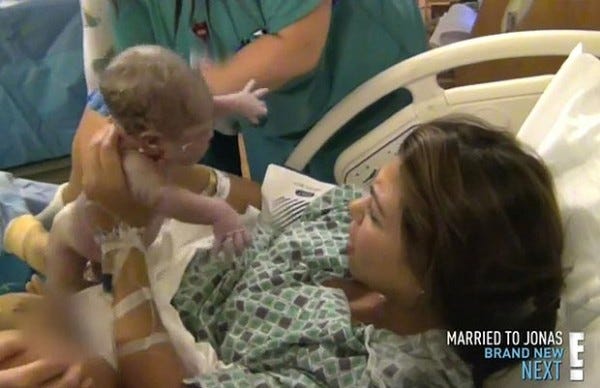 kourtney kardashian pulls penelope baby out of womb images kourtney kardashian pulls penelope baby out of womb images