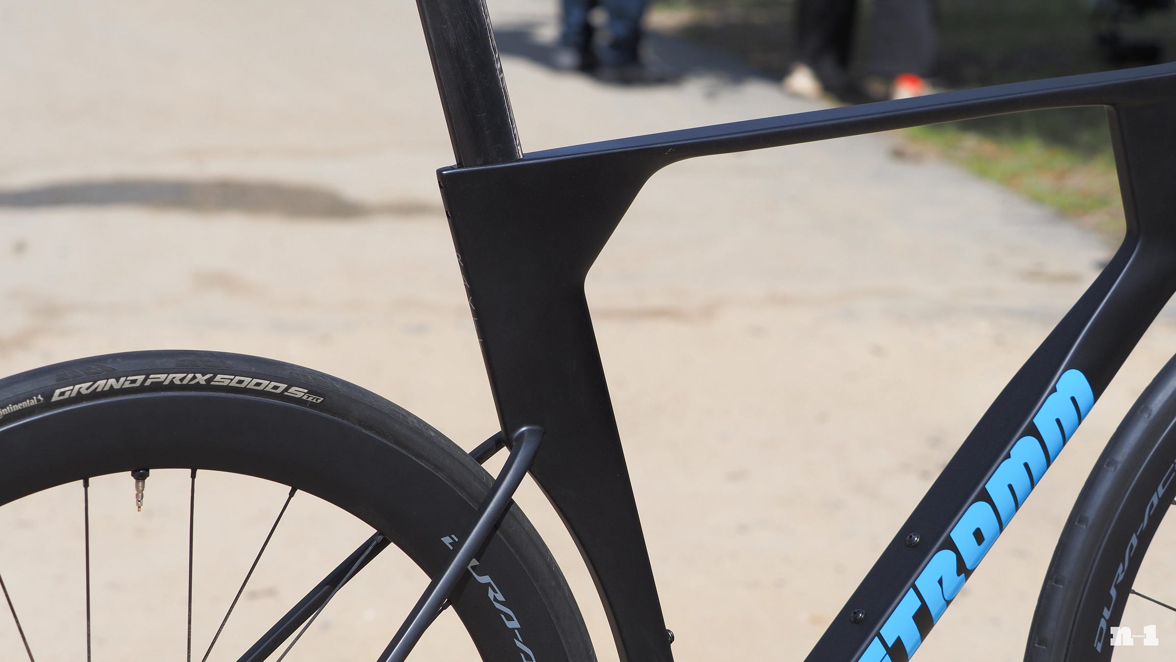 Stromm Cycles RAKTT aero road racing bike