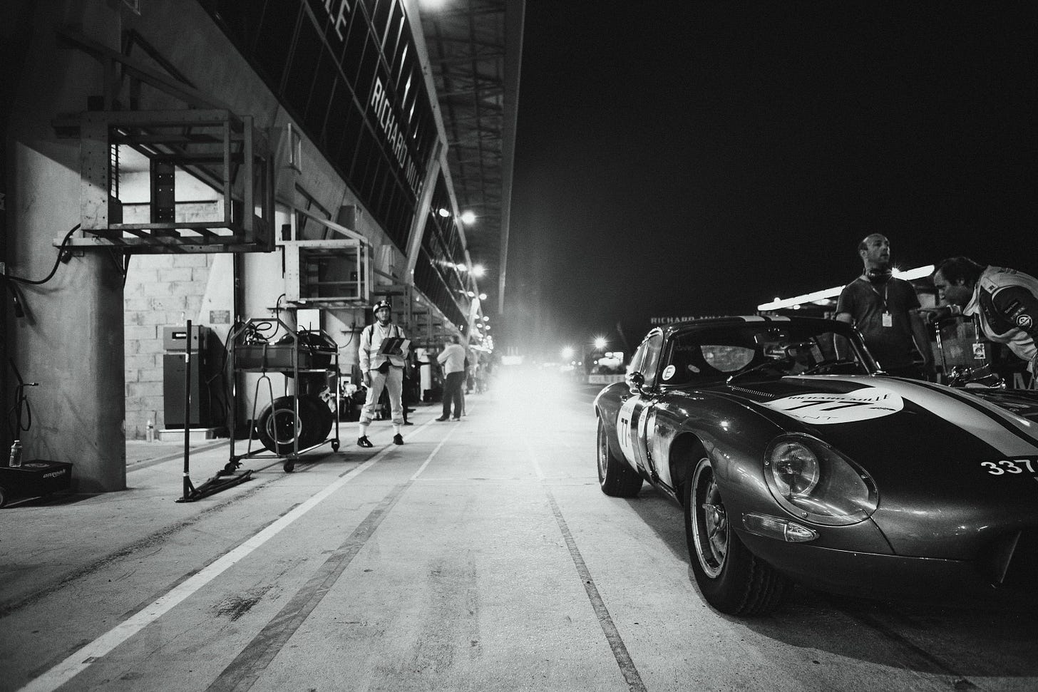 Period-Correct DIY: How To Photograph The Le Mans Classic On Film –  Petrolicious