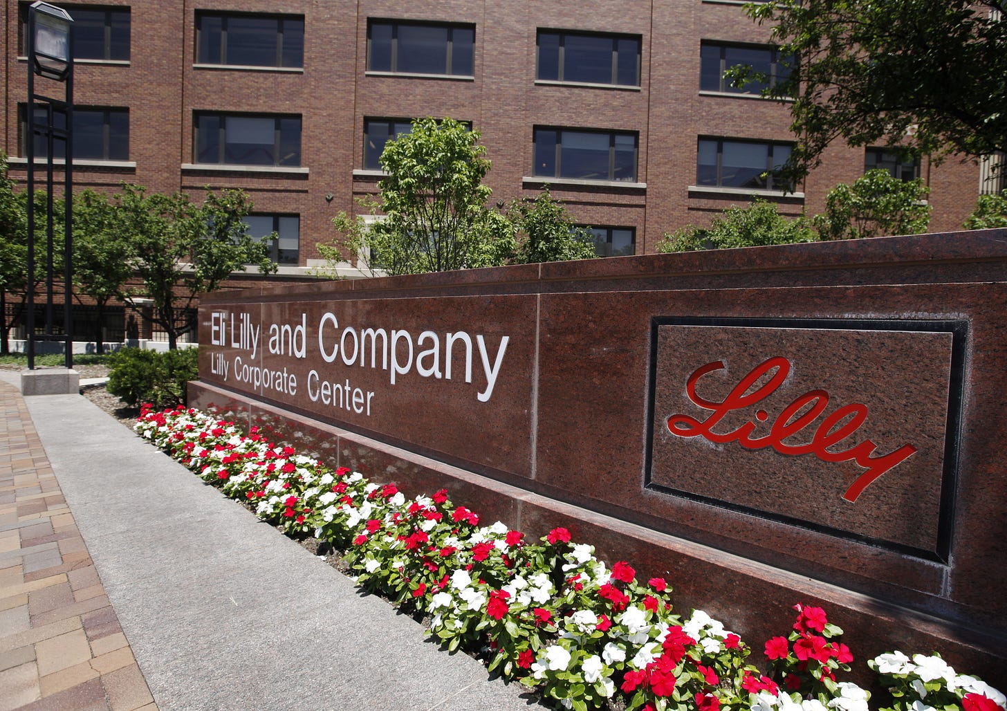 FDA Rejects Eli Lilly and Incyte Rheumatoid-Arthritis Drug - WSJ FDA Rejects Eli Lilly and Incyte Rheumatoid-Arthritis Drug - WSJ